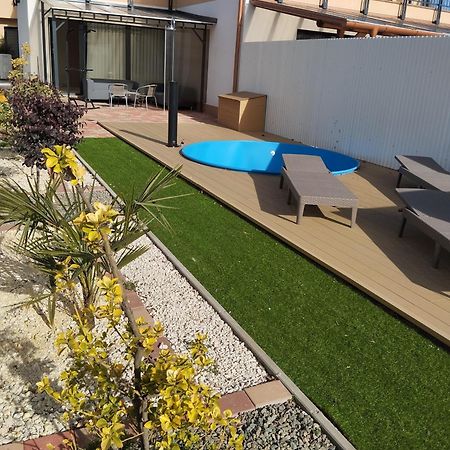 Апартаменти Sarkcsillag Teljes Csaladihaz- Star Complete Family House Сегед Екстер'єр фото